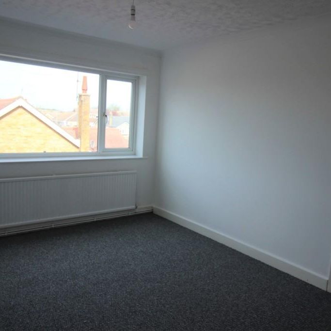 3 bedroom maisonette to rent - Photo 1