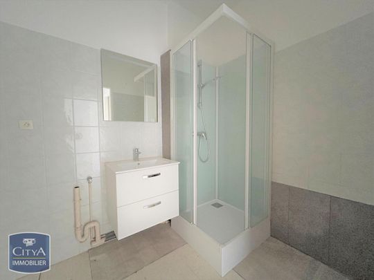 Location Appartement 3 pièces 79m² COUTRAS 33230 - Photo 1