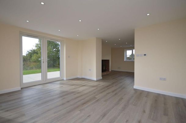 4 bedroom cottage to rent - Photo 1