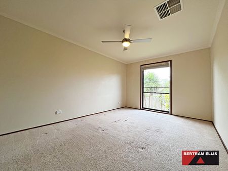 6 Bland Place, Stirling ACT 2611 - House For Rent | Domain - Photo 2
