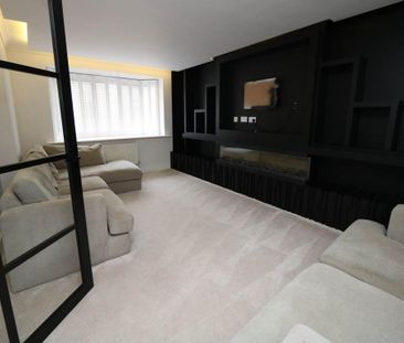 4 bedroom house to rent - Photo 2