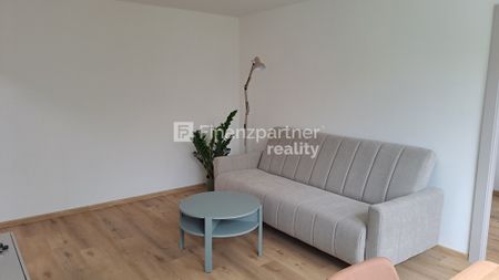 3-izbový byt na Terase s veľkou loggiou – Fotografia 3