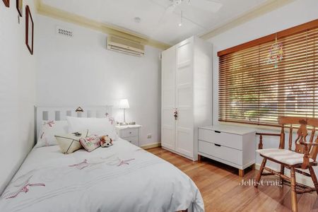 24 Silk Street, Rosanna - Photo 4