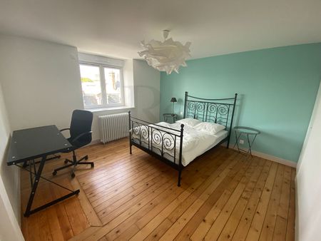 Location Maison 7 pièces 213m² - Photo 4