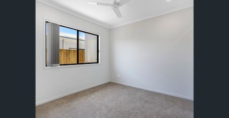 NEAR NEW 4 BEDROOM HOME WITH MEDIA ROOM - Photo 4