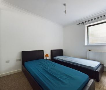 2 bedroom apartment to rent - Photo 4