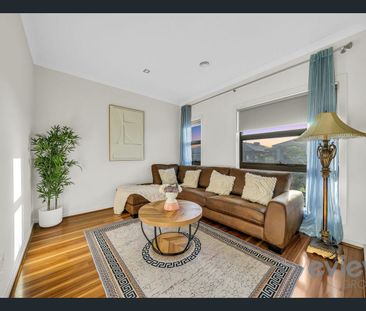 Stunning Family home in the Wynbrook Estate! - Photo 1