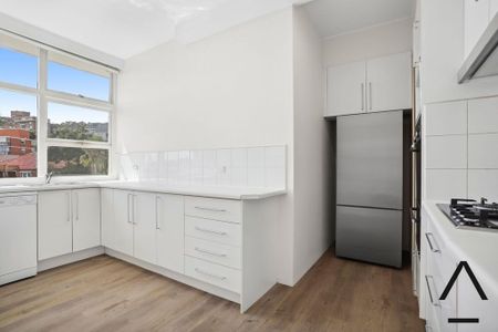 Enjoy Peace and Quiet with Unobstructed Harbour Bridge Views - Photo 3