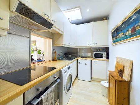 Cambridge Park, East Twickenham - 1 bedroomProperty for lettings - Chasebuchanan - Photo 3