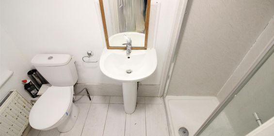 Charles Street, Uxbridge - Photo 3