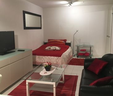Möblierte 2.5-Zimmer- Wohnung - Balkon, eigene Waschraum, Lift - in... - Foto 6