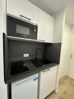 1 pièce - Meublé - 17 m² - 5ème étage - Colocation non autorisée - Photo 4