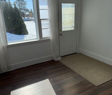 For Lease - 328 Little Avenue, Barrie, Ontario - Photo 4