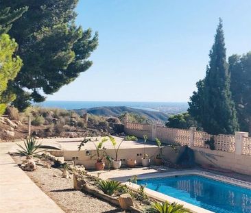 Luxury 4 room Detached House for rent in Aigues, Valencia - Photo 3