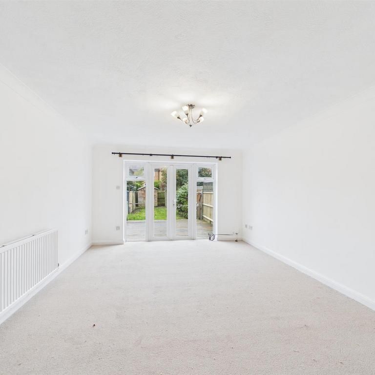 2 bedroom semi-detached house to rent - Photo 1