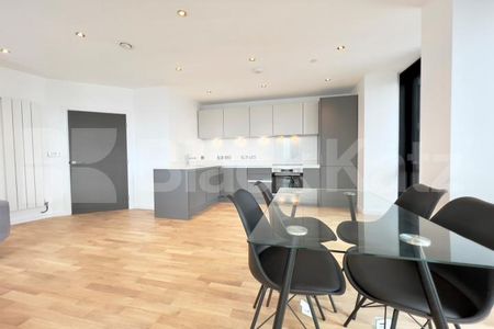 Stylish & contemporary & boasting 830 Sq. Ft. of living & entertaining space - Photo 5