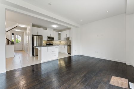 For Lease - 68 Dodman Crescent, Hamilton, Ontario - Photo 3