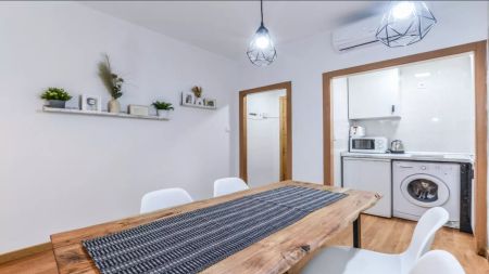 1-bedroom apartment for rent in Argüelles - Foto 2