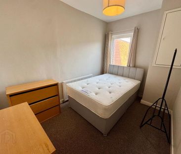 17 Ardenlee Drive, Belfast, BT6 8QL - Photo 5
