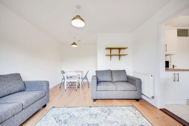 4 bedroom house to rent - Photo 1