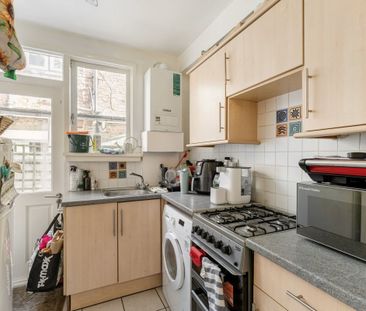 2 bedroom flat to rent - Photo 6