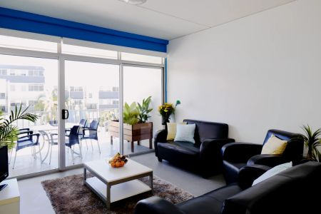 5 Bedroom Apartment (2 bathroom) - Photo 3