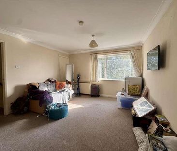 Waltham Close, Fareham, PO16 - Photo 1