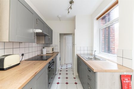 Brandon Grove, Sandyford, Newcastle Upon Tyne - Photo 4