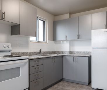 For Lease - 573 North Service Road Unit# 504, Mississauga, Ontario - Photo 4