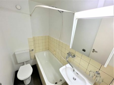 Familienfreundliche Altbauwohnung mit Balkon an ruhiger Lage - Photo 5