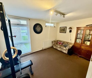 3 bedroom apartment to rent - Photo 1