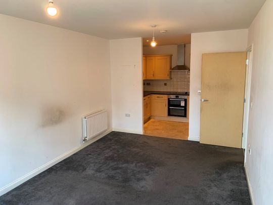 2 Bed Flat, Stanley Road, HA2 - Photo 1