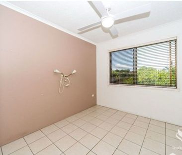 Location, Location, Location. - Photo 4