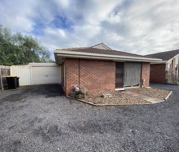 2 BEDROOM UNIT NEAR PUBLIC TRANSPORT AND SHOPS - Photo 6