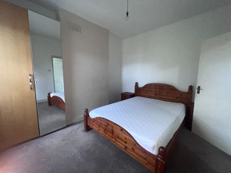 1 Bed Flat, Malvern Road, N8 - Photo 2