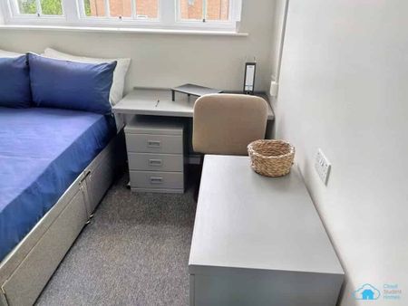 En-Suite Room - Photo 5