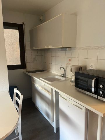 Location Appartement 1 pièce 22m² - Photo 2