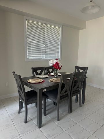 For Lease - 62 Downriver Drive, Welland, Ontario - Photo 2