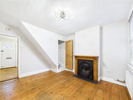 2 bedroom semi-detached house to rent - Photo 2