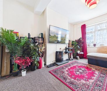 3 bedroom apartment to rent - Photo 1