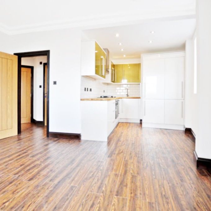 1 Bed Flat, Mare Street, E8 - Photo 1