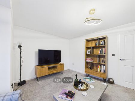 3 bedroom detached house to rent - Photo 3