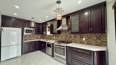 For Lease - 5 Condotti Drive, Vaughan, Ontario - Photo 5