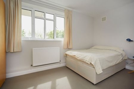 2 Bed Flat, Dan Bryant House, SW12 - Photo 5