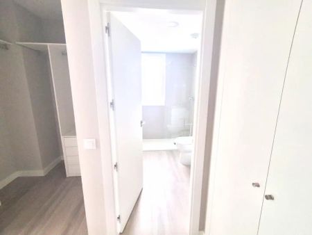 Piso de alquiler en 21 de Marzo, Primera Fase - Nuevo Tres Cantos - Foto 2