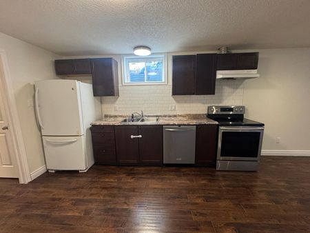 For Lease - 152 Goodwin Drive Unit# Basement, Guelph, Ontario - Photo 2