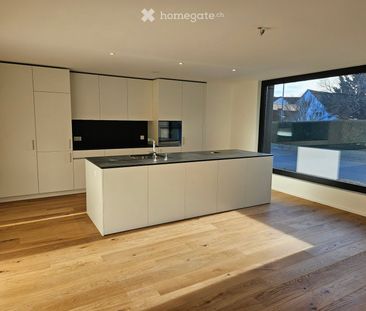 Moderne 4.5-Zimmer-Neubauwohnung mit grosser Loggia-Terasse - Photo 3