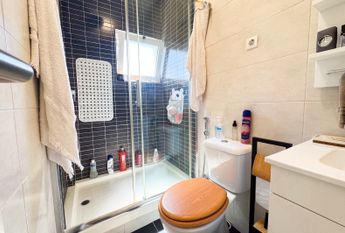 APARTAMENTO T4 EM ALFRAGIDE MOBILADO