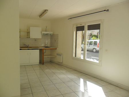 Location Appartement 2 pièces 31m² - Photo 3