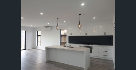 Low Maintenance Luxury - Photo 2